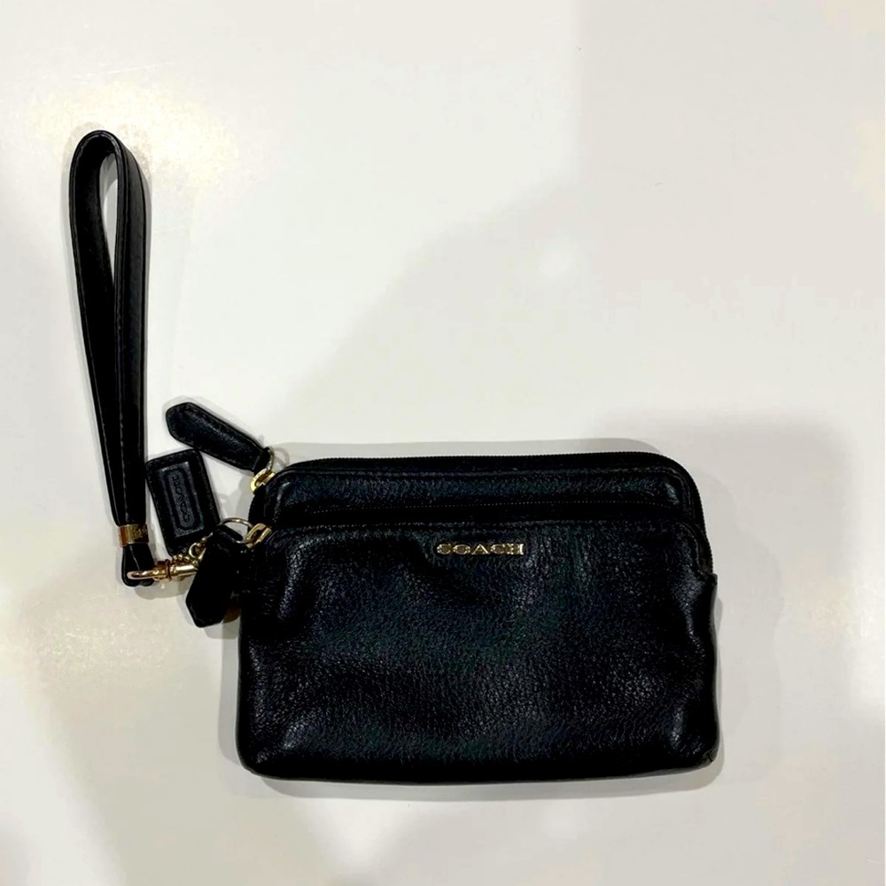 Coach wristlet doublr zips